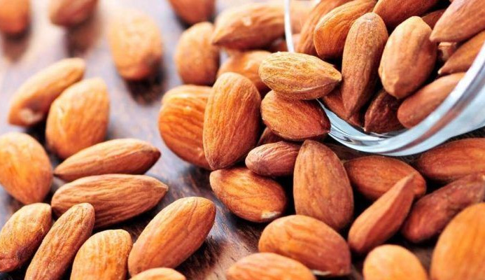 Daily handful of almonds may help reduce bowel cancer risk, study finds