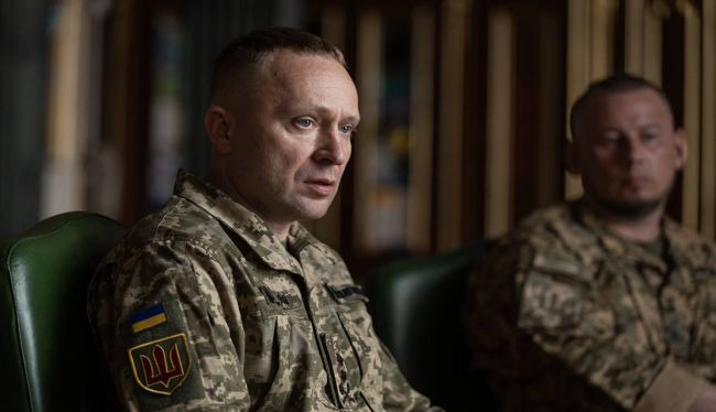 Zelensky considers replacing Syrskyi with Drapatyi as army chief - Bloomberg