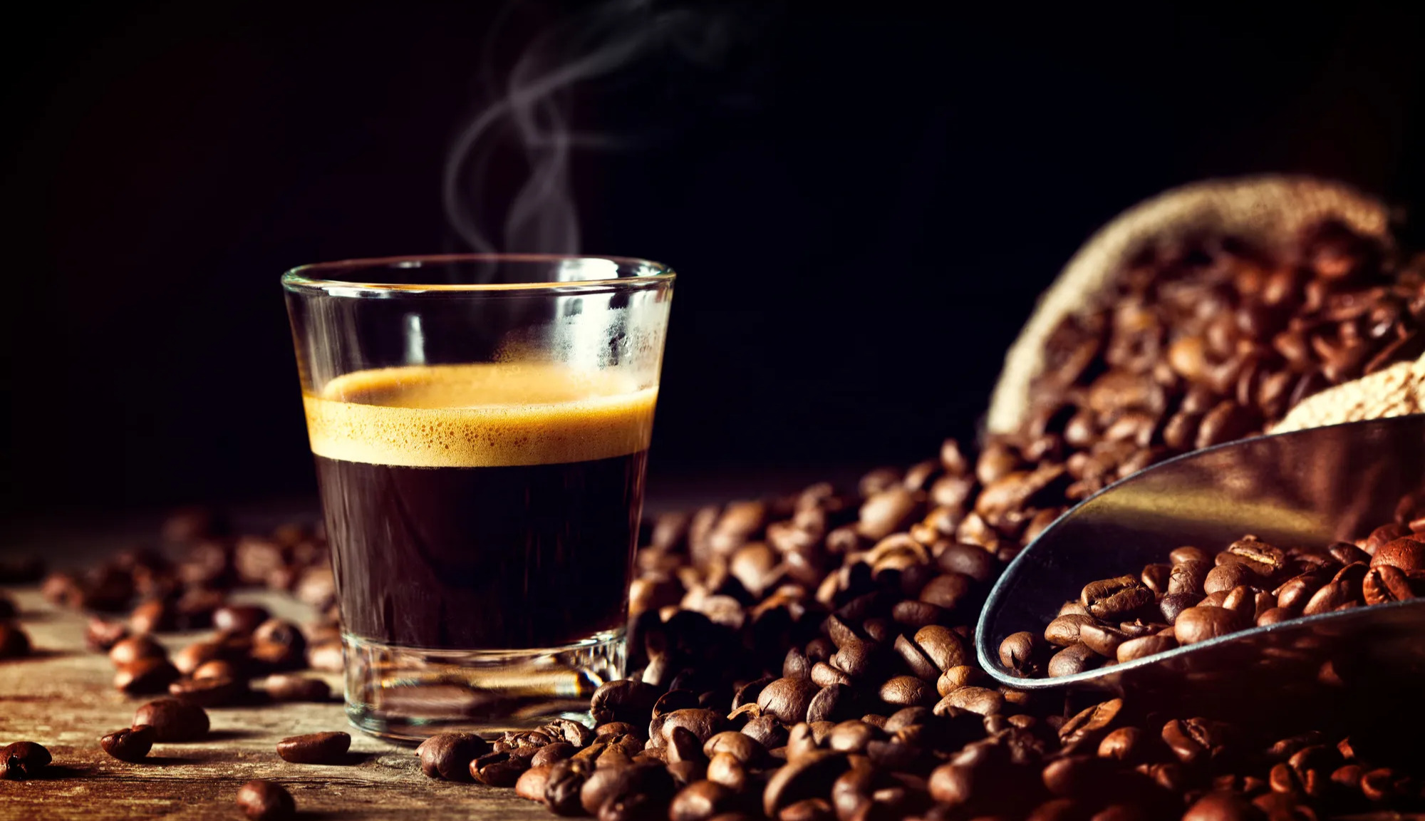 How coffee affects the body: benefits and limits