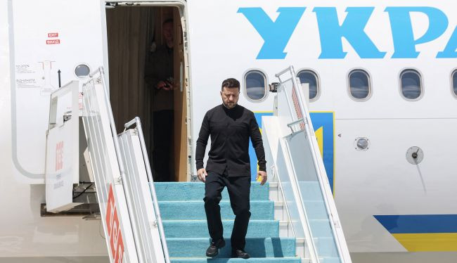 Zelenskyy arrives in Serbia for talks with country’s top officials