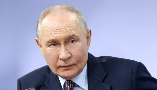 Putin expects to seize Donbas by fall 2027