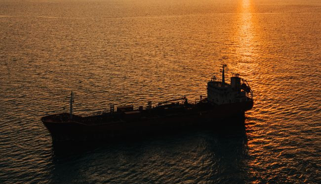 China boosts Russian oil imports, raising fuel shortage risks in Asia