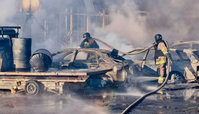 Russian strike kills five in Pavlohrad