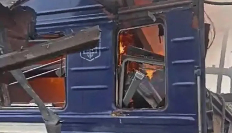 Russia strikes train at Shostka railway station: dozens injured