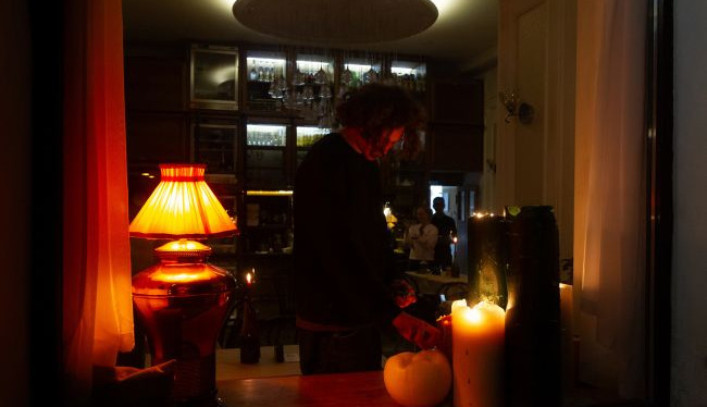 Power outages up to 6 hours: where and how schedules are in effect across Ukraine today