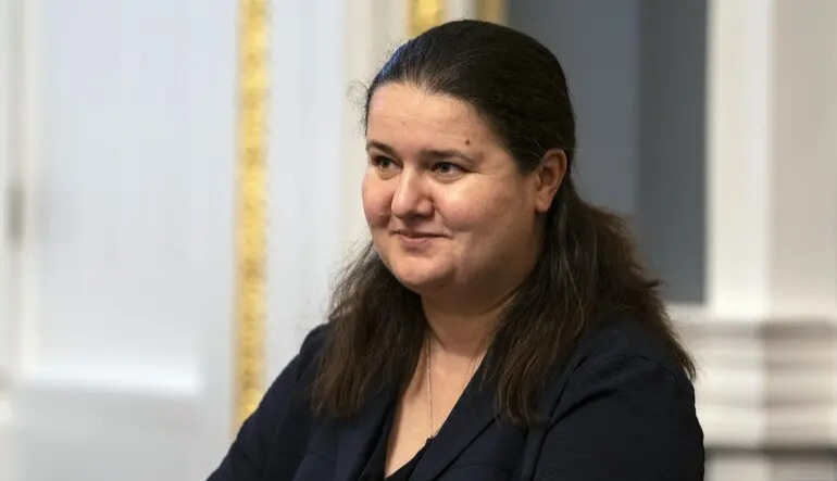 Zelensky appointed former ambassador Markarova as his advisor, but outside the official staff