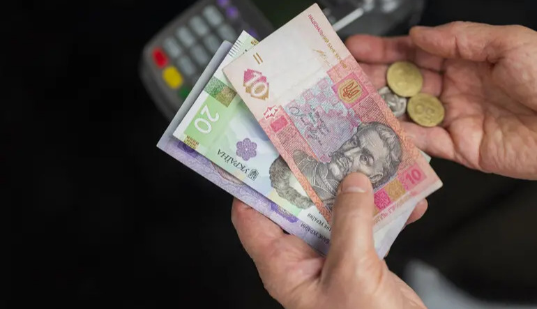 Ukraine begins paying 6,500 UAH: who is already receiving the funds