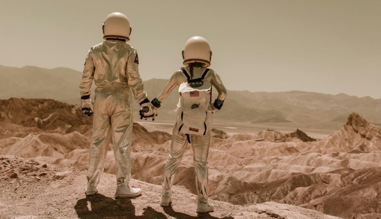 Experiment bringing humans closer to Mars: human bacteria survive space flight