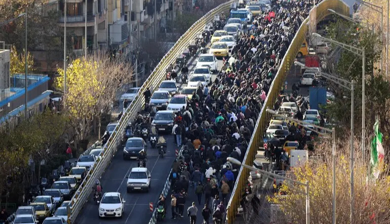 ‘Death to the dictator’: protests continue across Iran amid economic crisis