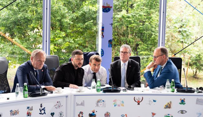 Allies in Paris to discuss troop presence in Ukraine and written commitments – media