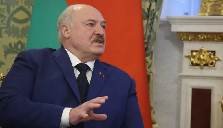 Trump proposes Lukashenko join “peace council” with Putin and Orban