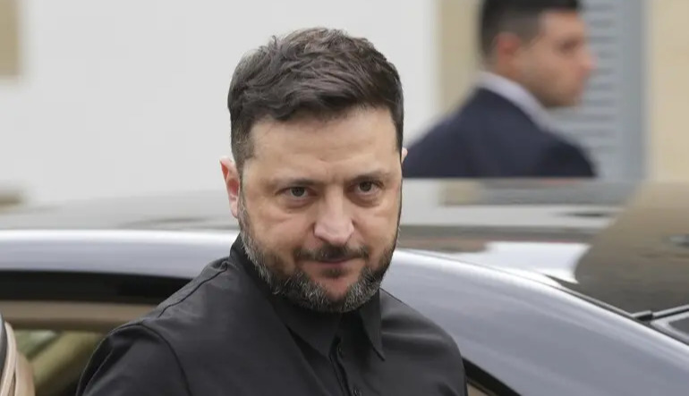 Officials at the Presidential Office say President Zelenskyy is heading to Davos