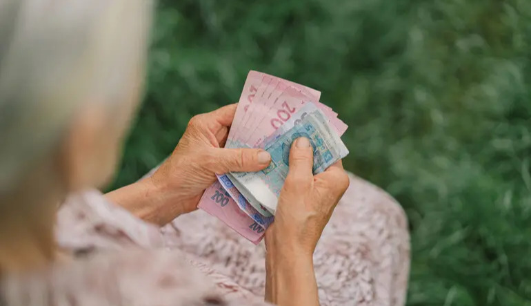 Minimum pension in Ukraine to increase: Ulyutin names new payment amount