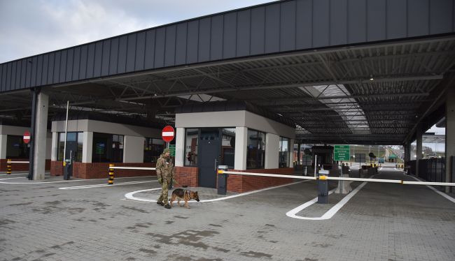 Emergency at the Poland border: databases down, trains slowing down