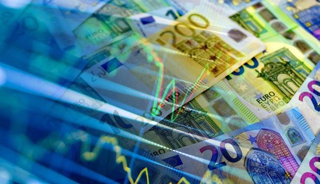 The hryvnia hits a new low: the euro tops 51 UAH for the first time in history