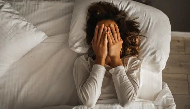 Lack of sleep causes physical damage to the brain, scientists say