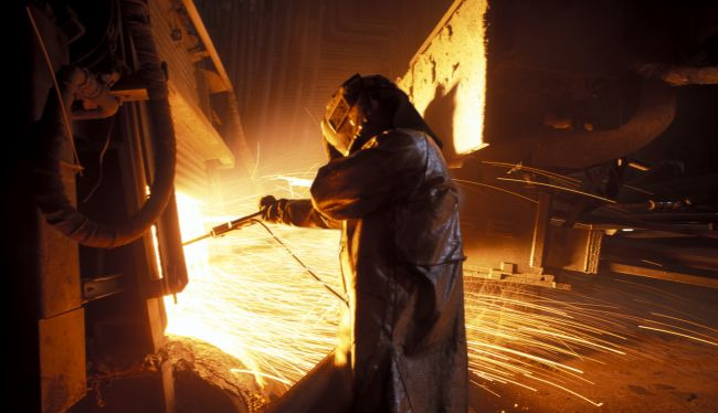 Fate of 6 million Ukrainian refugees tied to recovery of industry, says Reuters