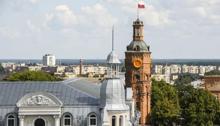 Russia strikes central Zhytomyr and Vinnytsia: one killed and 12 injured