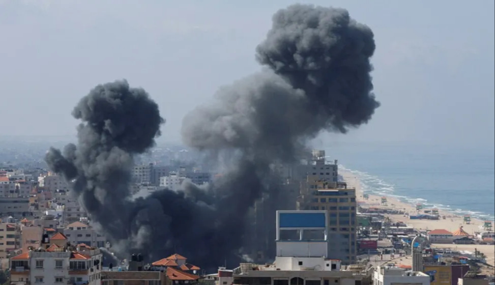 Israel and Hamas report breakdown of ceasefire in Gaza — Reuters