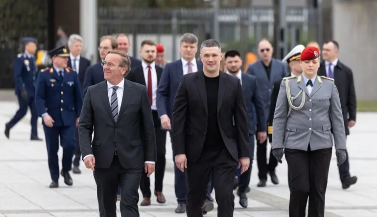 A €4 billion package: Germany to supply Ukraine with hundreds of Patriot missiles and 36 IRIS-T systems