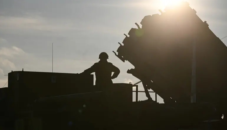 Own missiles and Western systems: Politico on how Ukraine is securing its air defense amid a global shortage