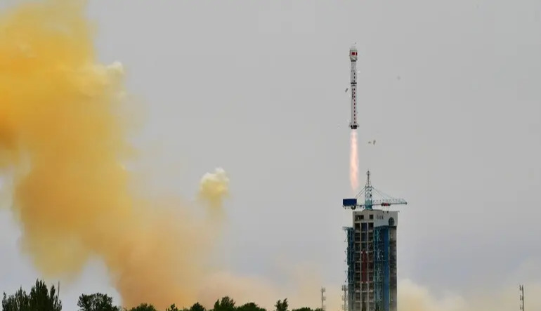 Iran used a Chinese satellite to target U.S. military bases in the Middle East, according to the Financial Times