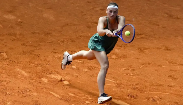 Kostyuk defeats world No. 5 and reaches Madrid Round of 16