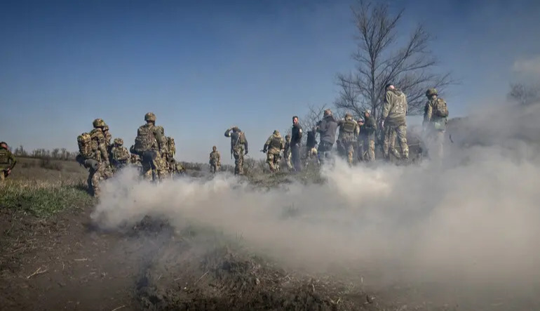 New AFU contracts may include demobilization and “10/20/40” bonuses