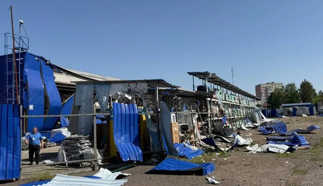Strike on Pryluky: “Epicentr” shopping center severely damaged after ballistic missile hit