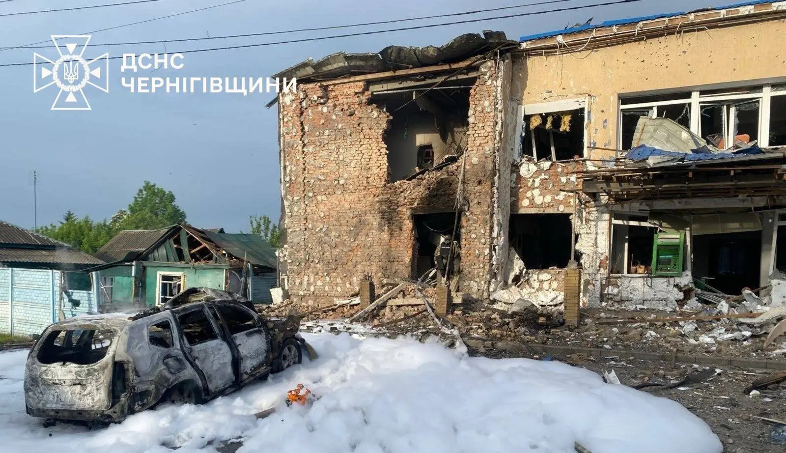 “Geran” drones hit oil and gas infrastructure, a recreational complex, and residential buildings in Chernihiv region