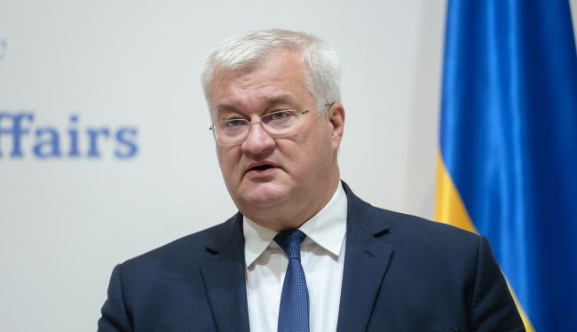 Not only ‘airport ceasefire’: Ukraine outlines options for localized truce with Russia