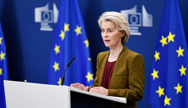 EU adopts merit-based approach to Ukraine and Moldova's accession