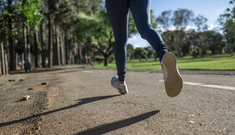 Healthy lifestyle reduces risk of multiple chronic diseases, 20-year study finds