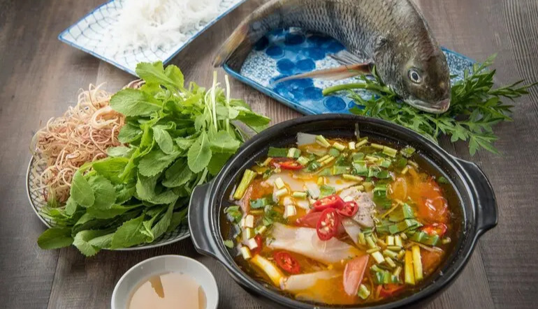 Expert urges Ukrainians to return to whole foods and home cooking