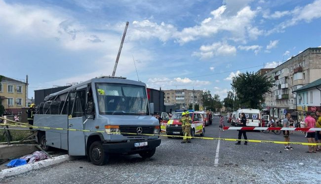 Four killed as train collides with minibus in western Ukraine