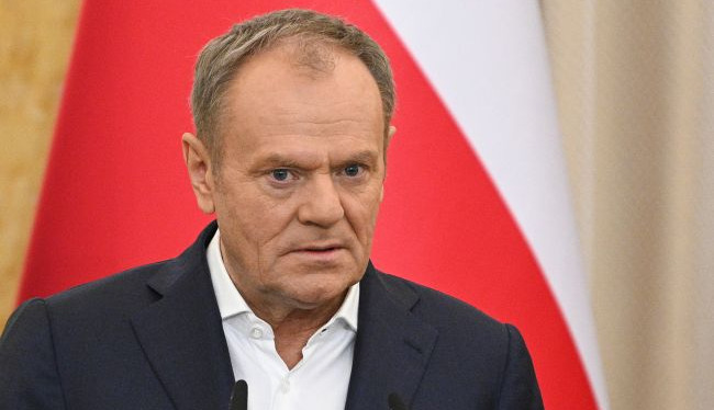 Tusk urges Ukraine to ease tensions after UPA honour decision
