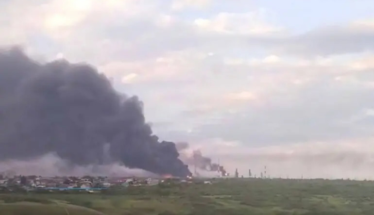 Syzran oil refinery's key processing unit likely hit in drone attack – analysts